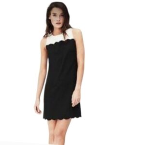 NWT  LOFT Size 4 Cream Black Dress Scalloped Hem